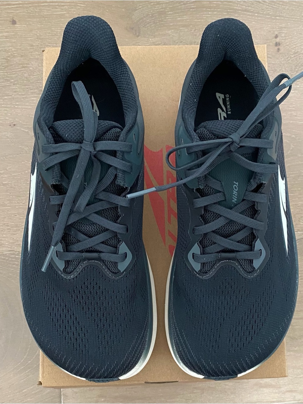 NEW Altra Torin 8.5 wide women’s